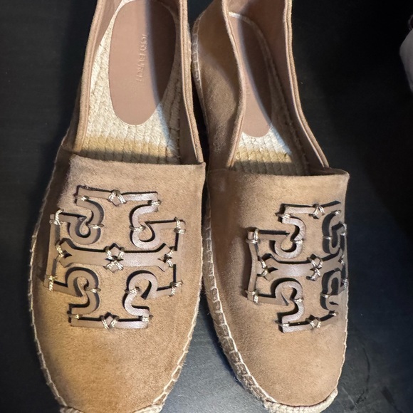 Tory Burch Beige Suede Logo Espadrille Flats - Picture 4 of 7